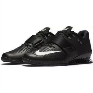 Nike Romaleos 3 weight lifting shoes